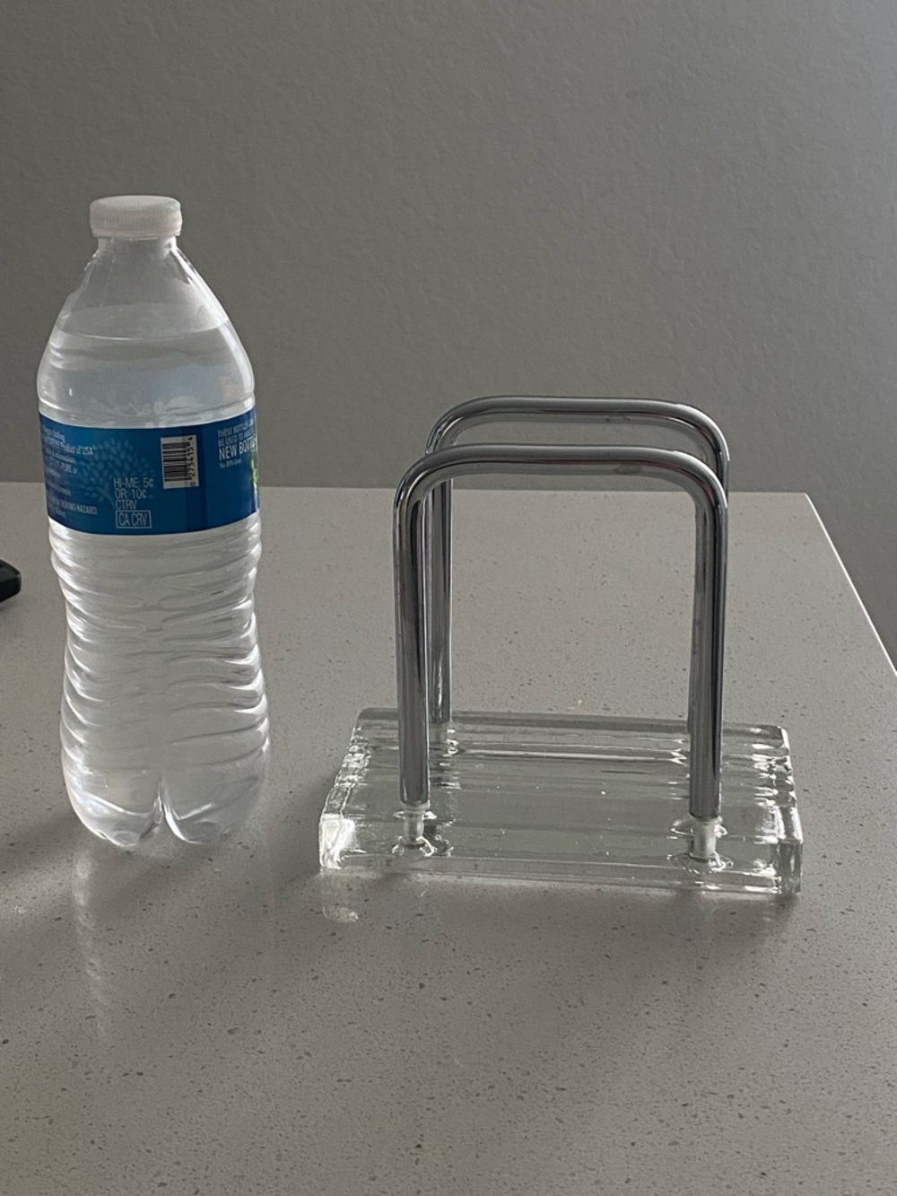 Vintage napkin holder with a solid glass base - Picture 4 of 5